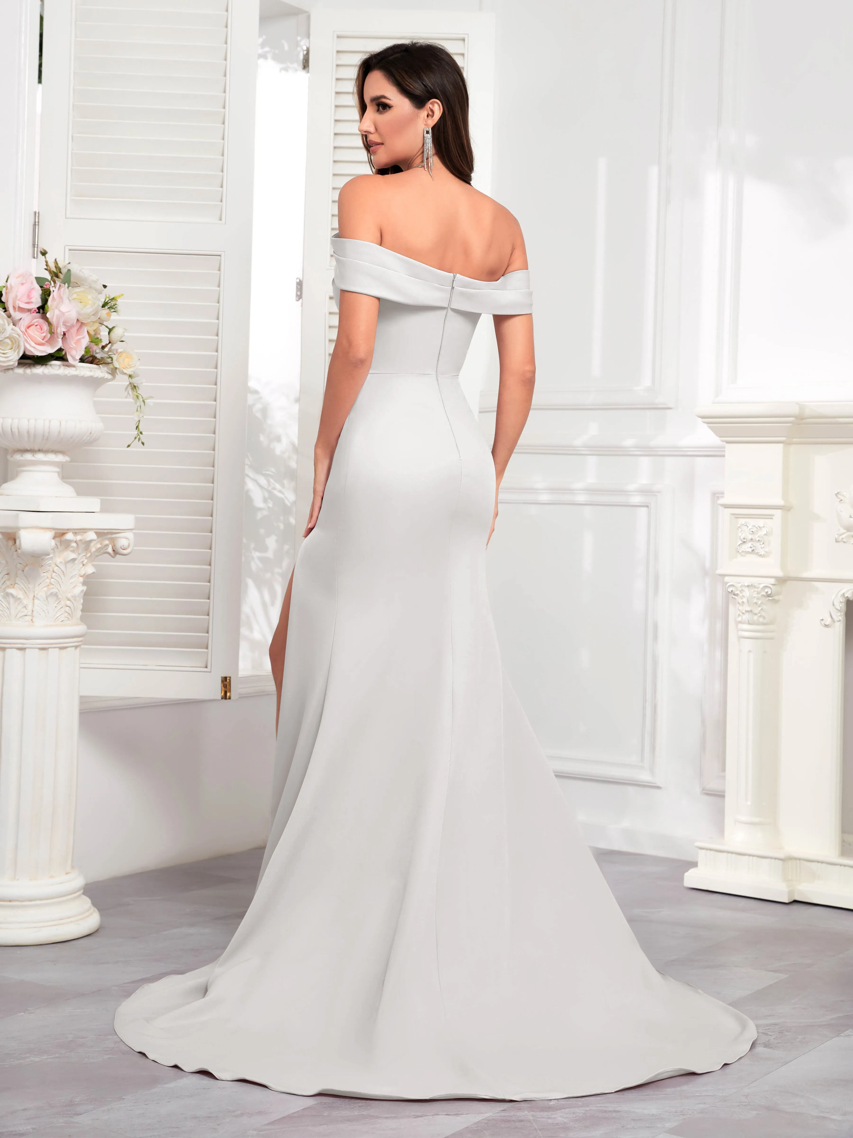 Alexandria Graceful Off the Shoulder Trumpet Train Occasion Dresses