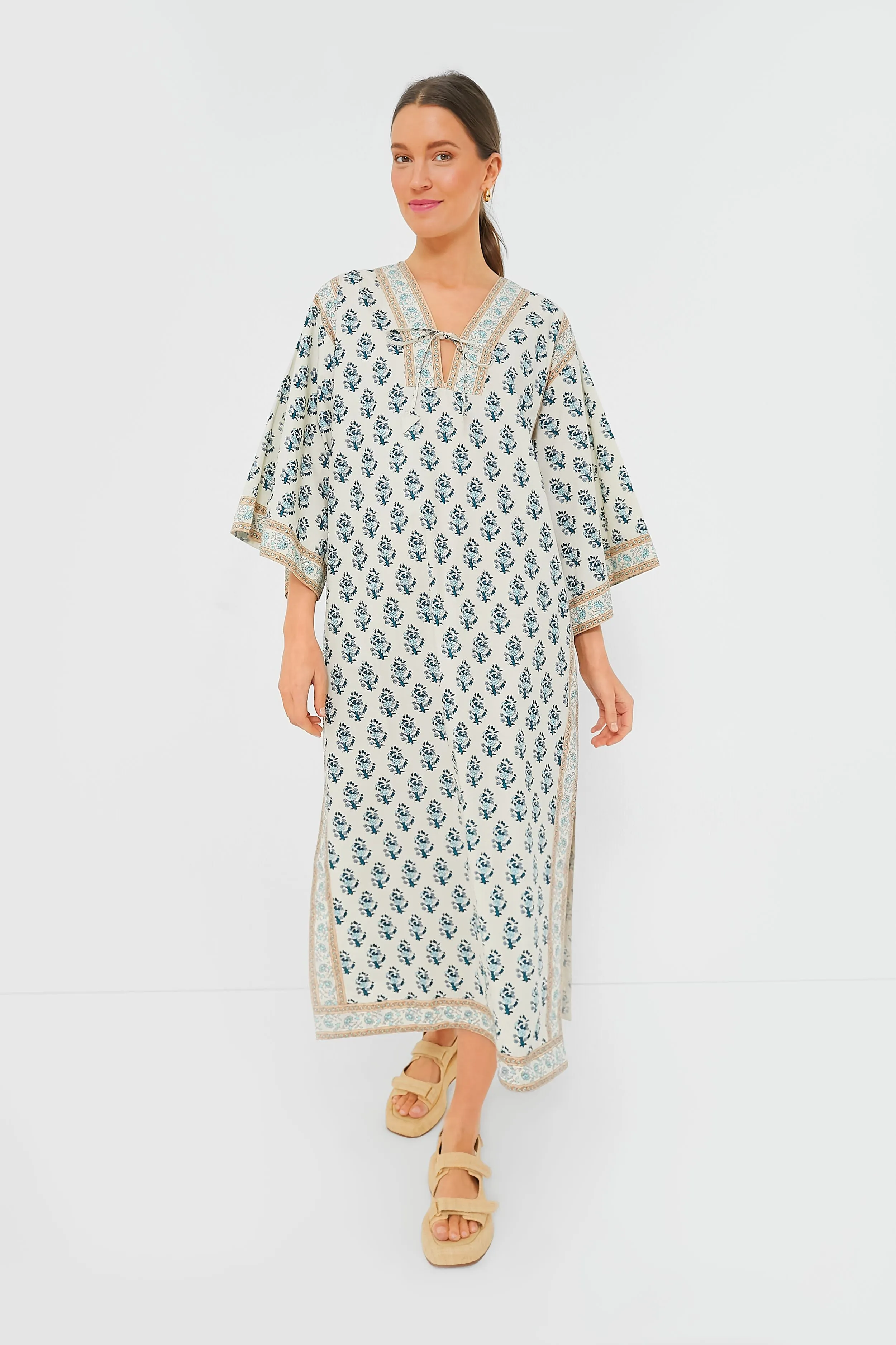 Dainty Hydrangea Alani Caftan