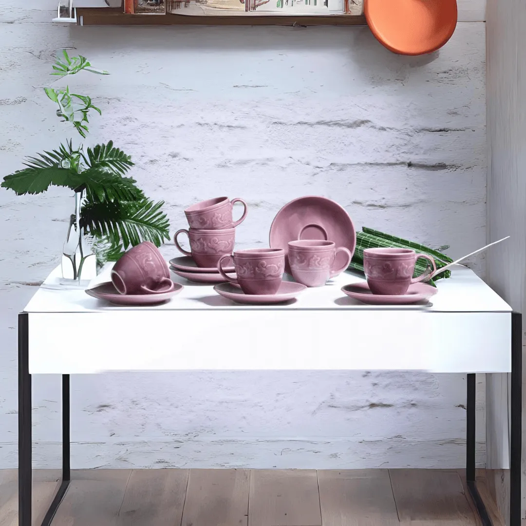 Embroidered Porcelain Cup Suits
