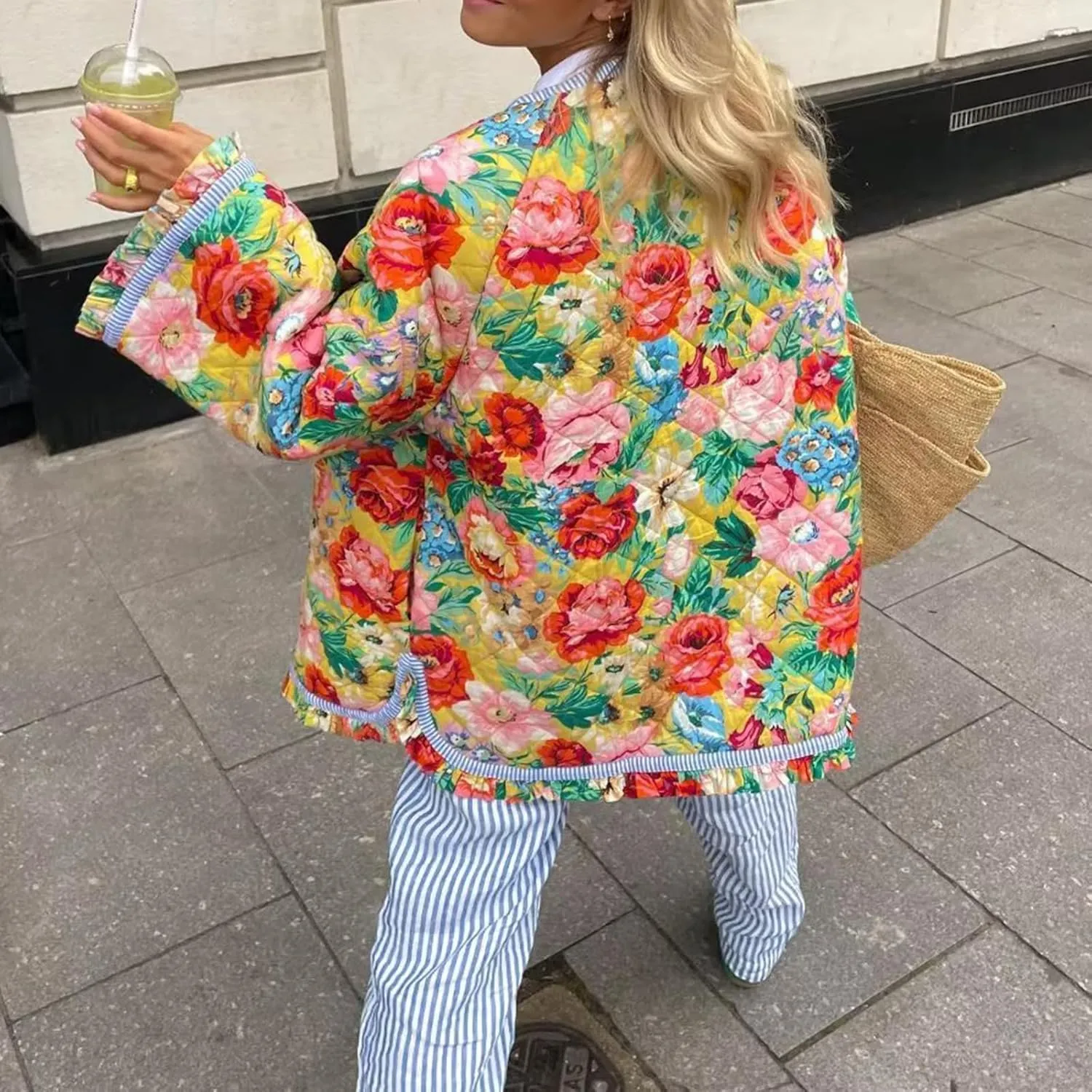 Faretumiya Women Open Front Puffer Jacket Vinatge Floral Crop Quilted Cardigan Y2k Patchwork Padded Coat Streetwear