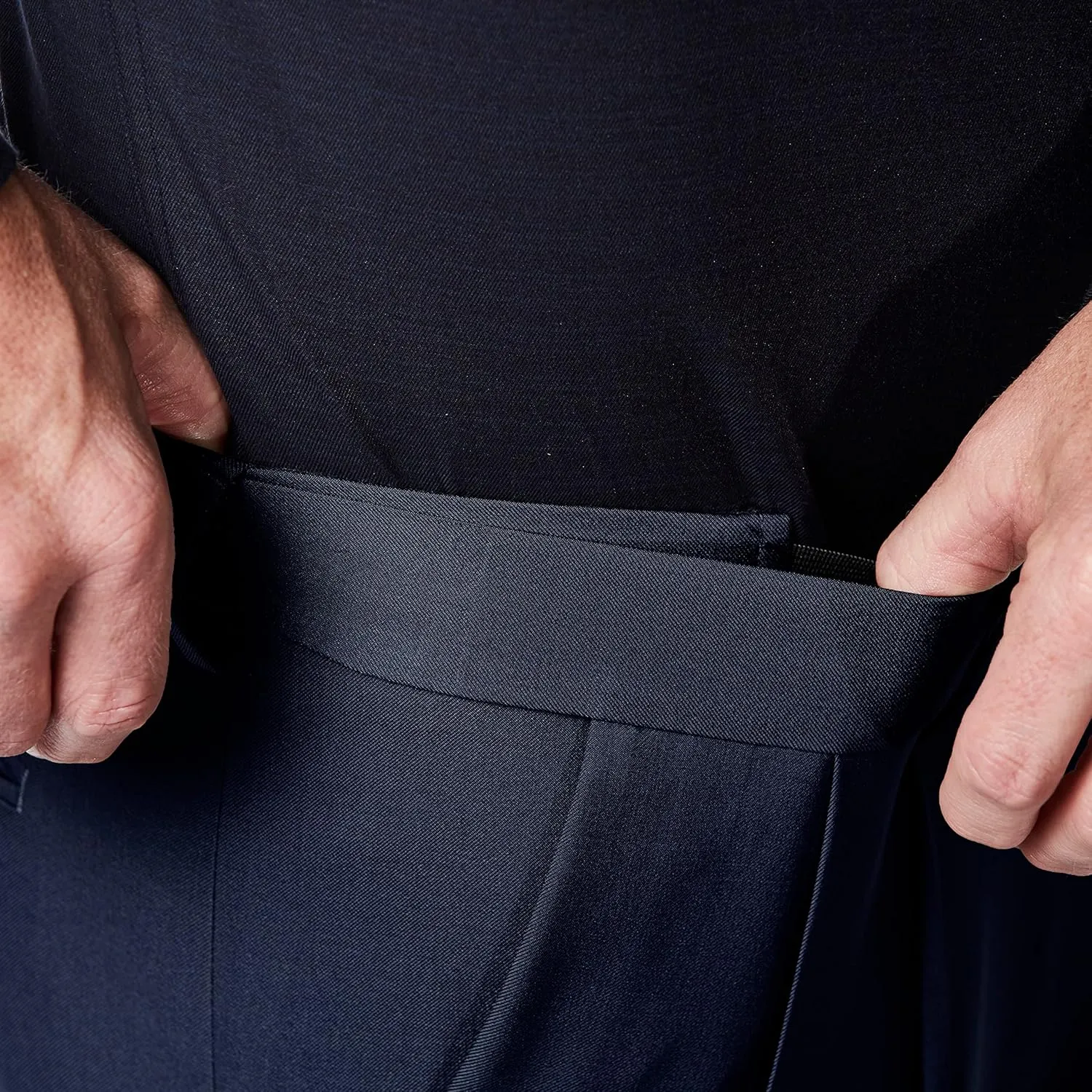 Haggar Men's Premium Comfort Classic Fit Pleat Front Dress Pant (Regular And Big & Tall Sizes)
