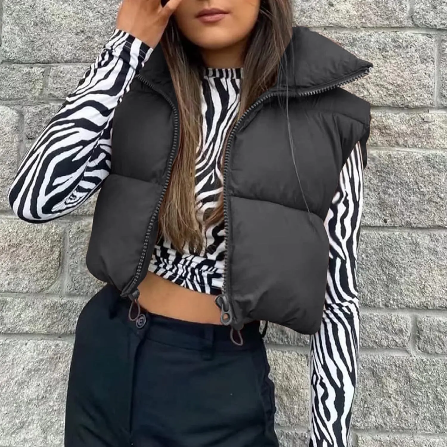 Hixiaohe Women's Winter Crop Vest Puffer Lightweight Stand Collar Padded Vest Zip Up Sleeveless Jacket
