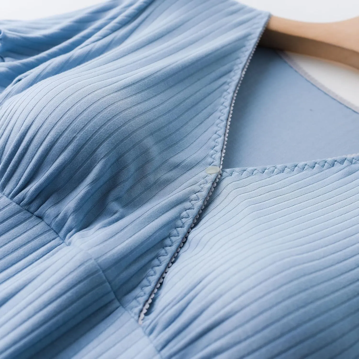 Nursing Nightgowns for Women Breastfeeding Sleepwear Comfy Short Sleeve V Neck Ribbed Pajamas Dress with Built in Bra