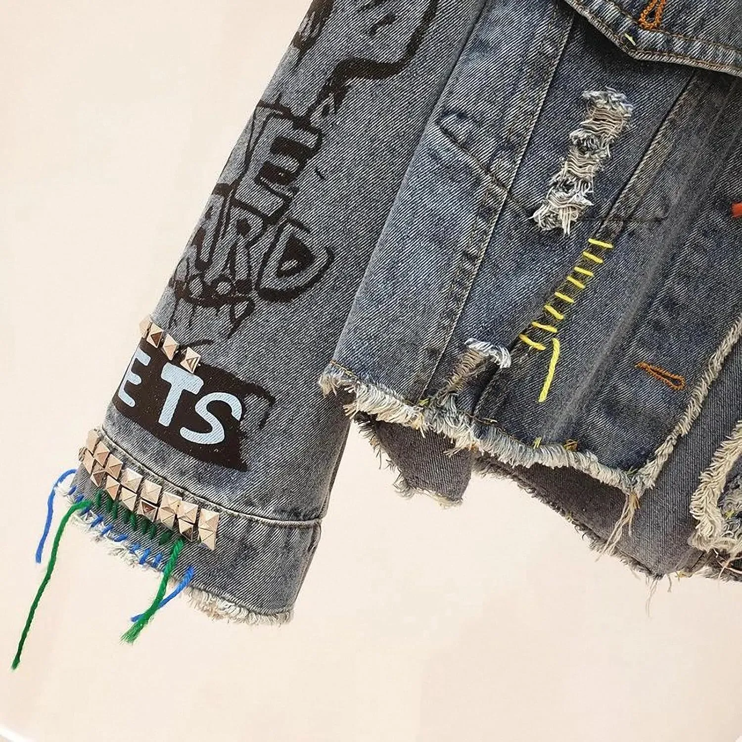 Spring Autumn Women Street Graffiti Denim Jacket Female Short Frayed Raw Cut Rivet Jacket Fringe Jean Coat Outwear