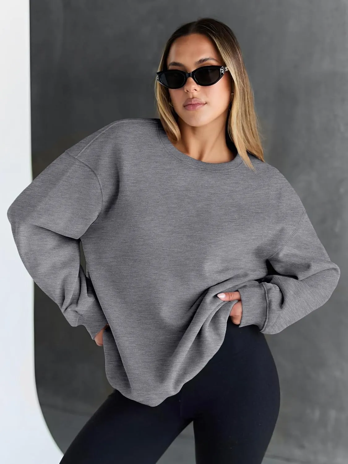 Trendy Queen Sweatshirts for Women Hoodies Oversized Crewneck Tops Sweaters Comfy Fall Winter Outfits Clothes 2025 Fashion