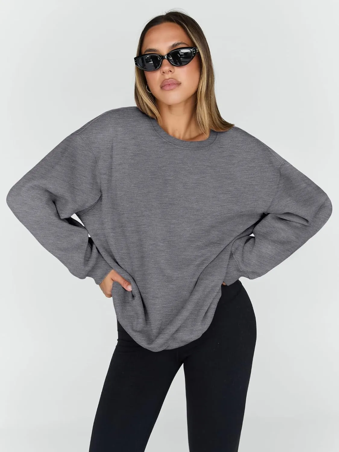 Trendy Queen Sweatshirts for Women Hoodies Oversized Crewneck Tops Sweaters Comfy Fall Winter Outfits Clothes 2025 Fashion