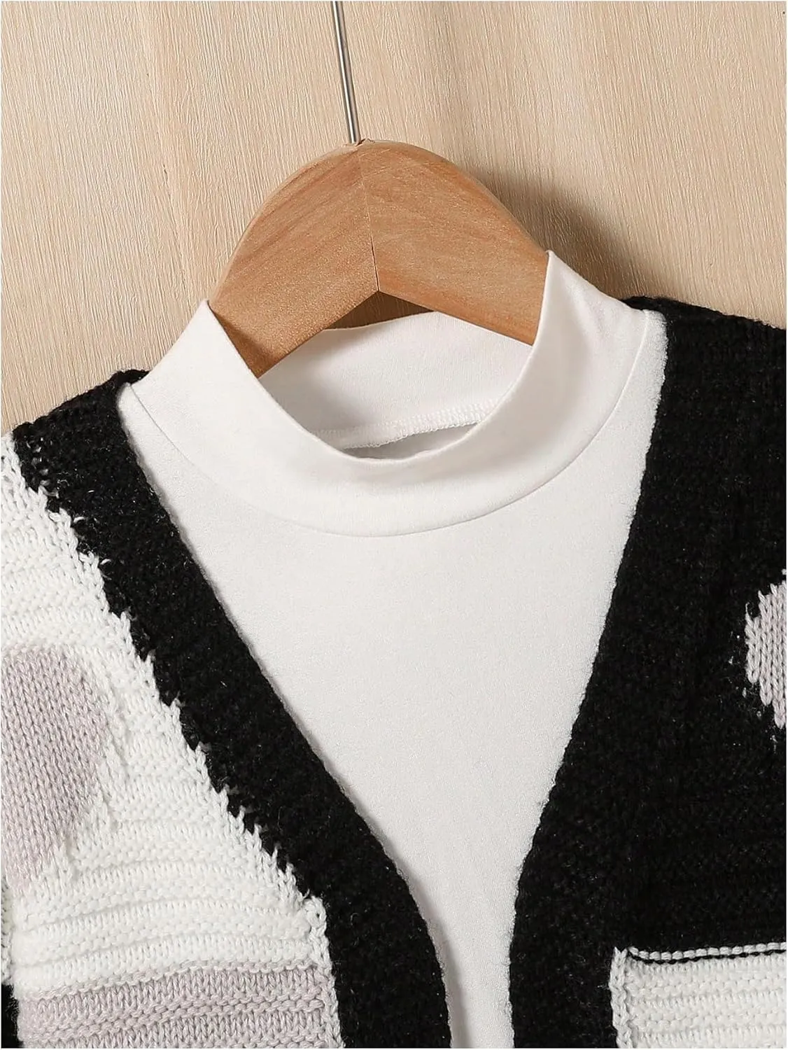 Verdusa Girl's Cute Heart Knitted Sweaters Open Front Long Sleeve Graphic Cardigan Sweater