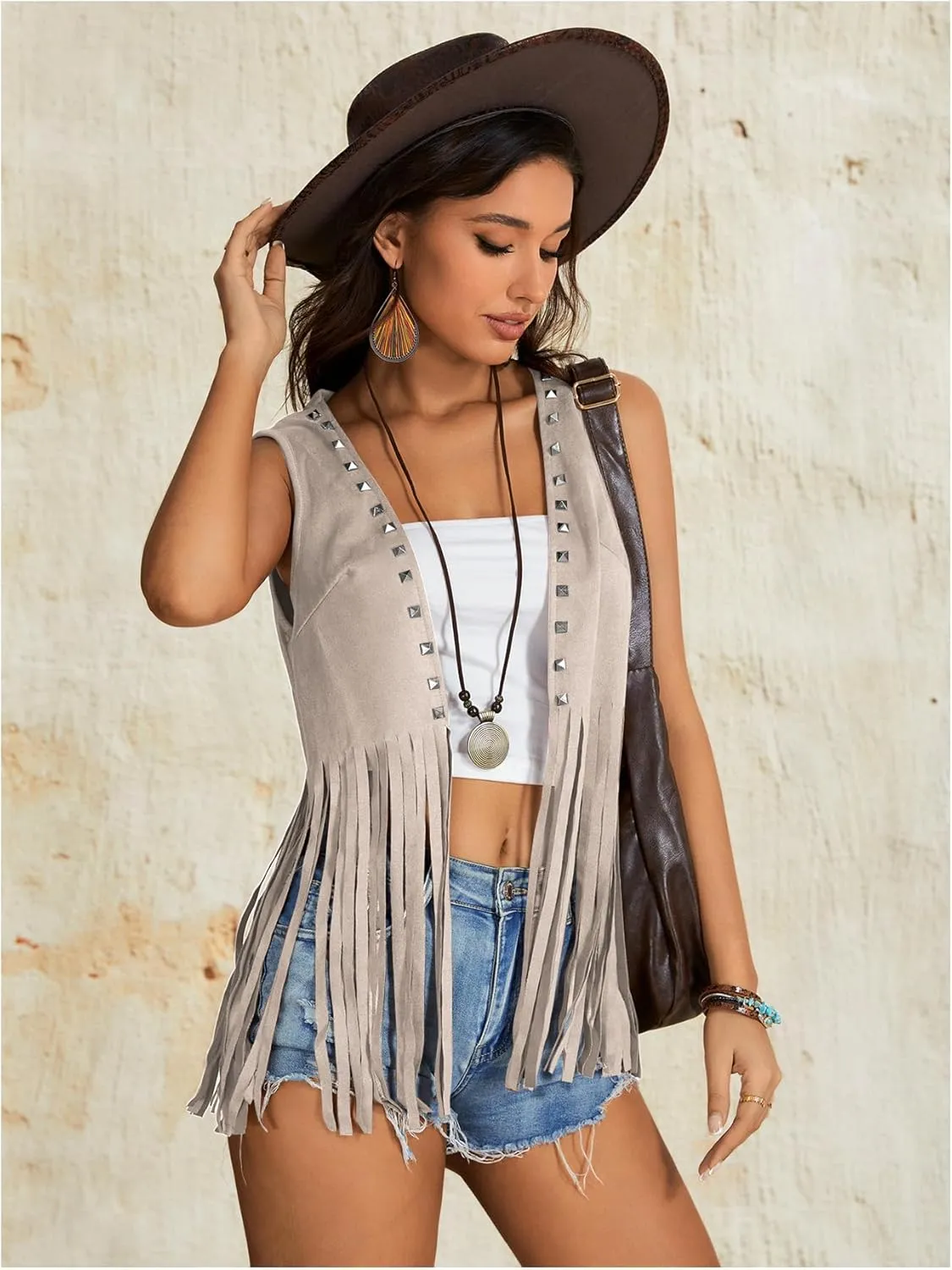 Verdusa Women's Fringe Rivets Sleeveless Vest Cardigan Casual Tassel Outerwear