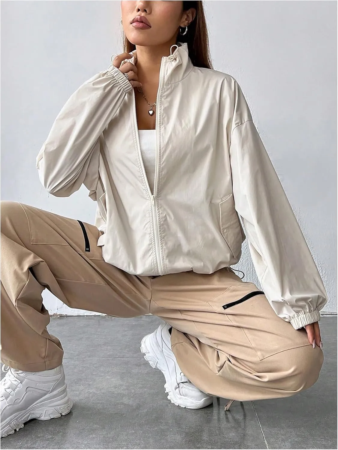Verdusa Women's Zip Up Drawstring Drop Shoulder Windbreaker Jacket Outerwear