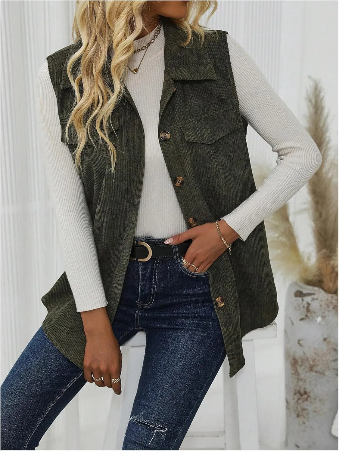 WDIRARA Women's Button Down Sleeveless Corduroy Jacket Vest Waistcoat Outerwear