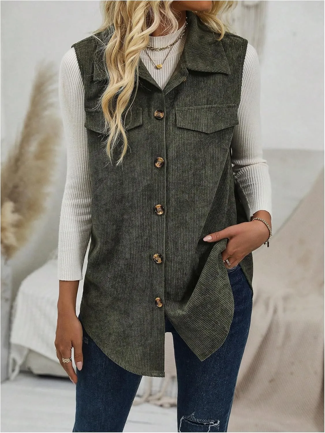 WDIRARA Women's Button Down Sleeveless Corduroy Jacket Vest Waistcoat Outerwear