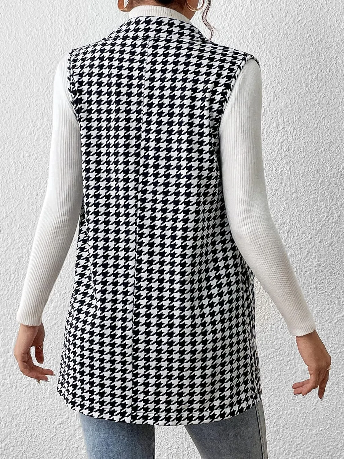 WDIRARA Women's Houndstooth Print Sleeveless Lapel Raw Trim Button Front Long Vest Jacket