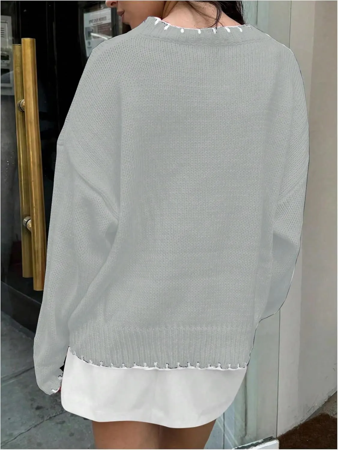Women's Bow Graphic Long Sleeve Knitted Sweater Round Neck Drop Shoulder Pullover Sweaters